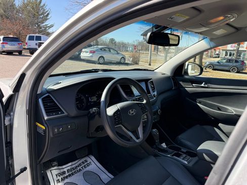 Used 2017 Hyundai Tucson SE Plus image 10