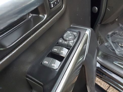 Used 2023 GMC Sierra 2500 AT4 w/ Gooseneck/5TH Wheel Package image 18