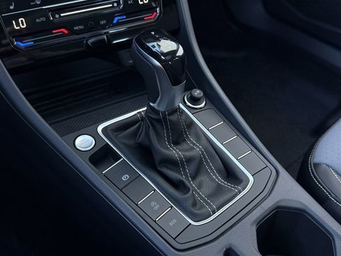 New 2026 Volkswagen Jetta SE image 16