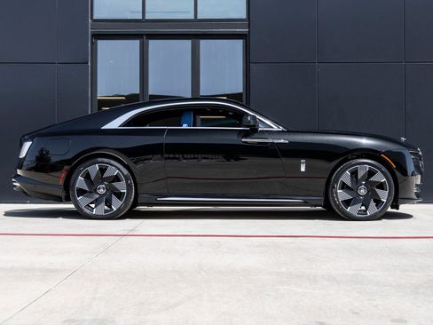 New 2025 Rolls-Royce Spectre image 12