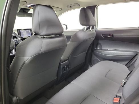 Used 2022 Toyota Corolla Cross LE FWD image 11