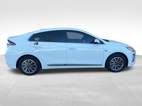 Used 2020 Hyundai Ioniq Limited image 4