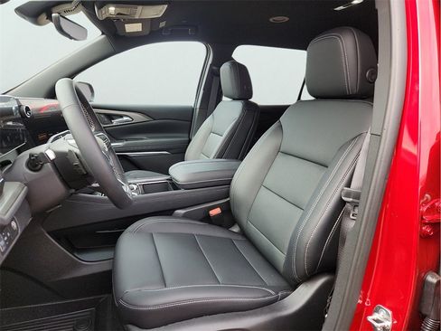 New 2026 Chevrolet Traverse LT w/ Midnight/Sport Edition image 17