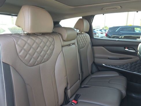 Certified 2022 Hyundai Santa Fe SEL Premium image 9