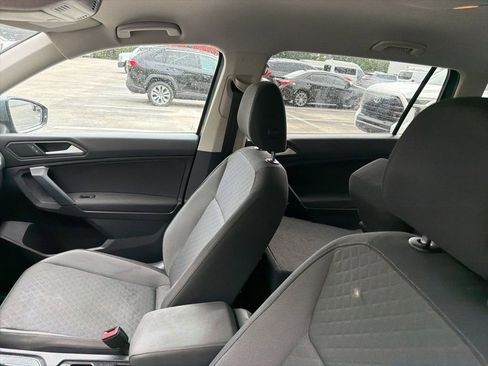 Used 2019 Volkswagen Tiguan S w/ Driver Assistance Package FWD image 10