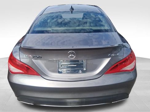 Used 2019 Mercedes-Benz CLA 250 4MATIC image 5