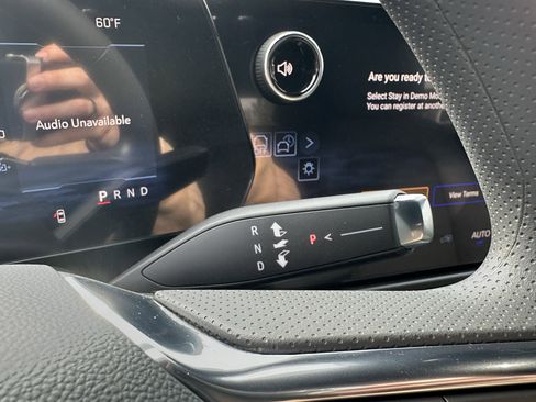 New 2026 Chevrolet Equinox EV LT image 32