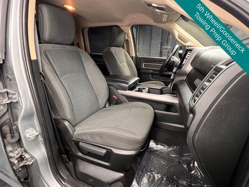 Used 2022 RAM 3500 Big Horn w/ Night Edition image 7