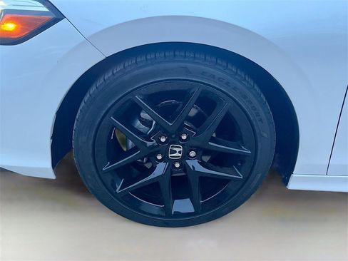 Used 2025 Honda Civic Sport image 28