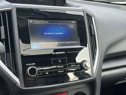 Used 2017 Subaru Impreza 2.0i Premium image 17