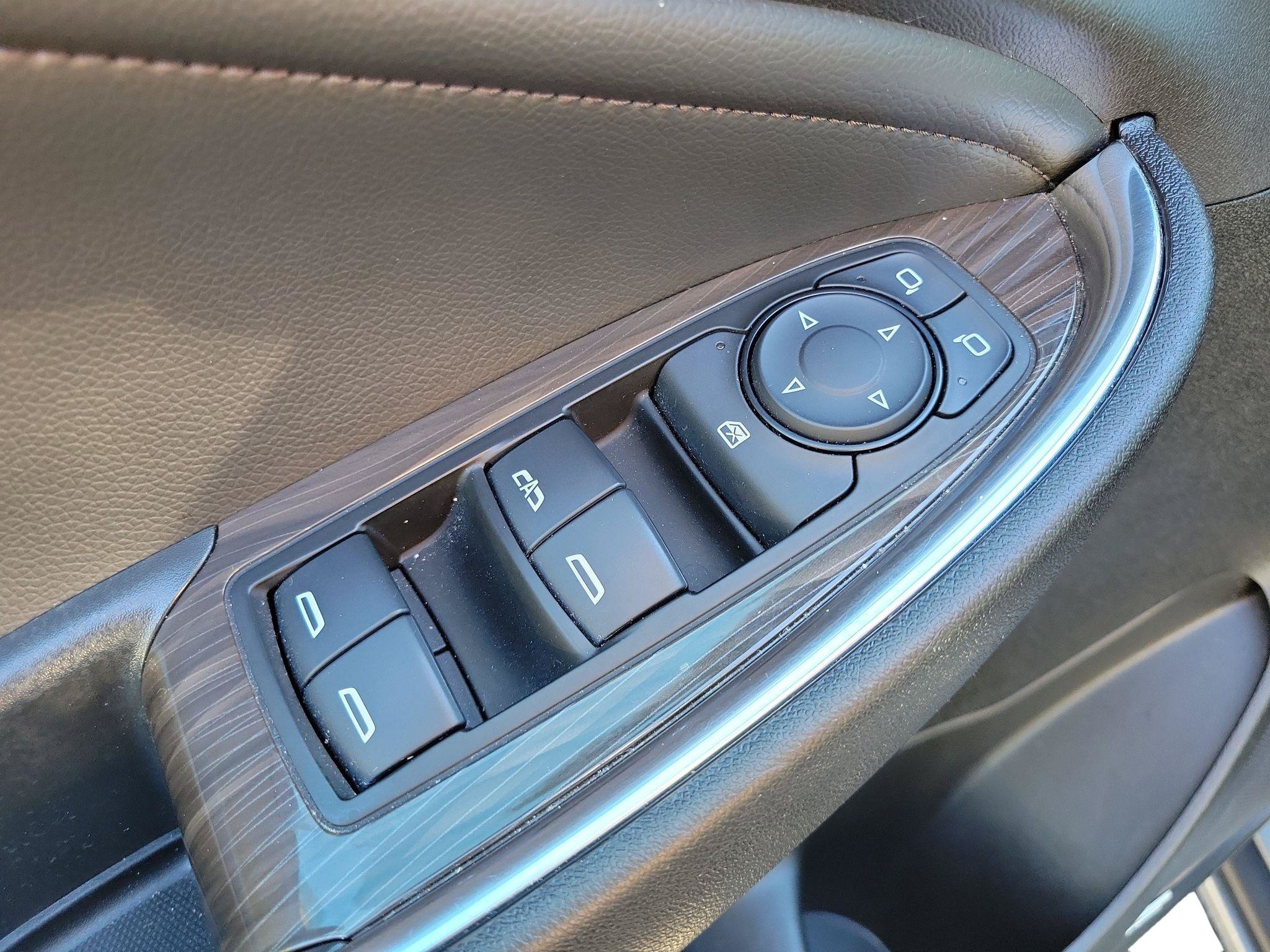 Used 2024 Chevrolet Malibu LT FWD image 9