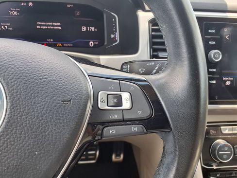 Used 2019 Volkswagen Atlas SEL R-Line FWD image 26