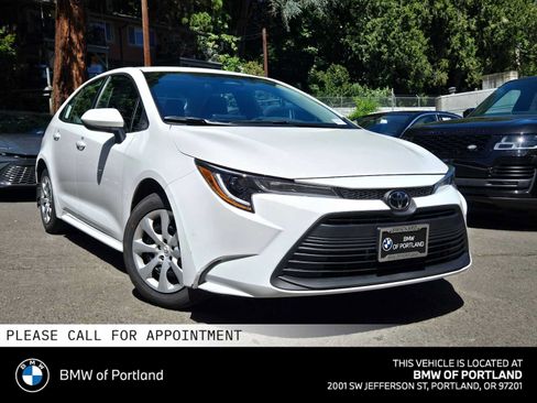 Used 2026 Toyota Corolla LE FWD image 1