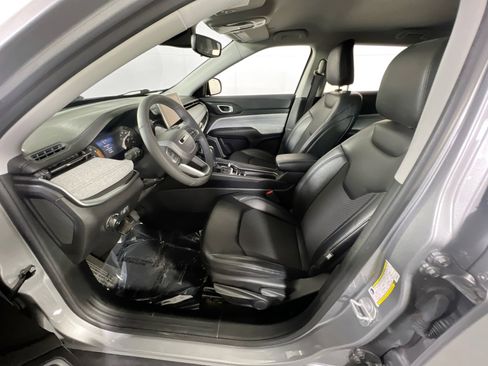 Used 2022 Jeep Compass Latitude image 19