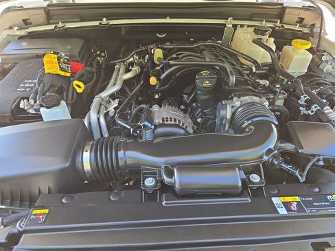 Used 2023 Jeep Gladiator Sport image 30