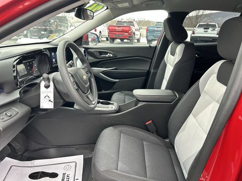 New 2026 Chevrolet Trax LS w/ LS Convenience Package FWD image 20