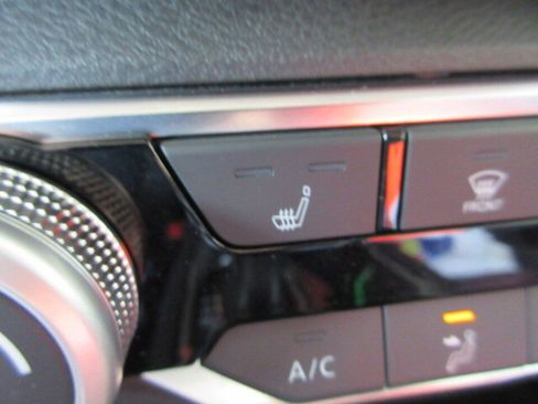 Used 2024 Nissan Altima 2.5 SV w/ SV Premium Package image 23