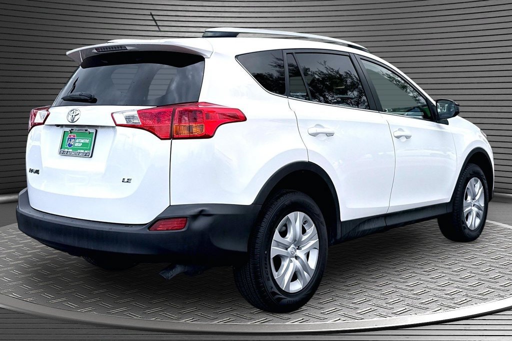 Used 2013 Toyota RAV4 LE FWD image 15