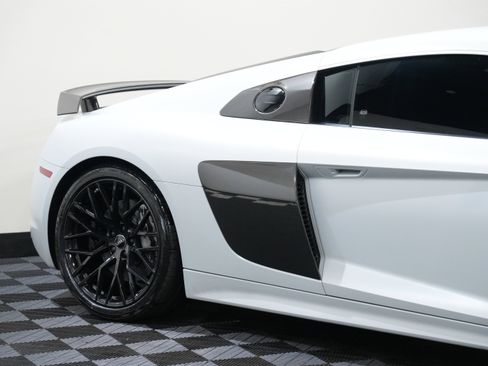 Used 2018 Audi R8 V10 plus image 12