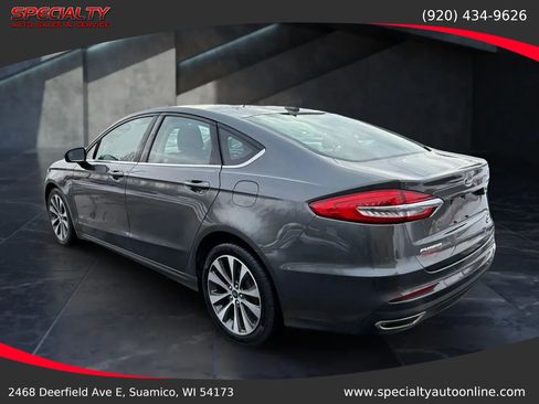 Used 2020 Ford Fusion SE image 7