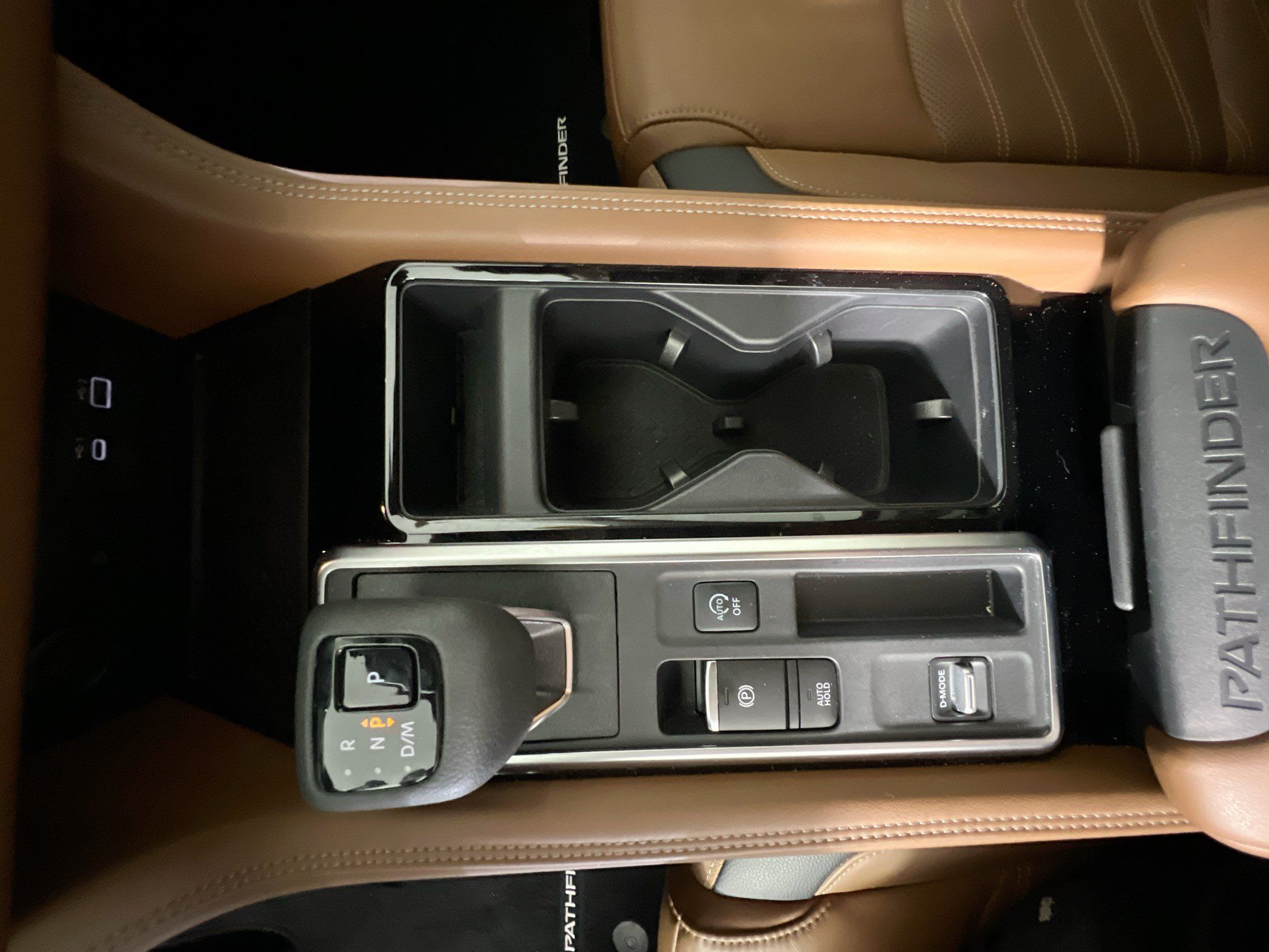 Used 2025 Nissan Pathfinder Platinum w/ Cargo Package FWD image 25