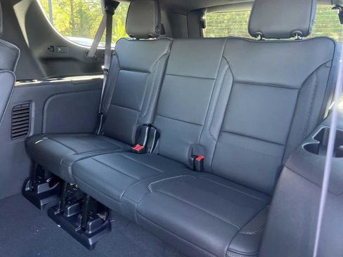 New 2026 GMC Yukon XL Denali image 5
