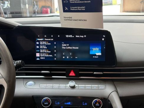 Certified 2023 Hyundai Elantra SEL w/ Convenience Package FWD image 15