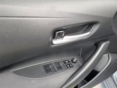 Certified 2021 Toyota Corolla LE image 11