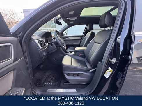 Used 2022 Volkswagen Atlas Cross Sport SE w/ Panoramic Sunroof Package image 26