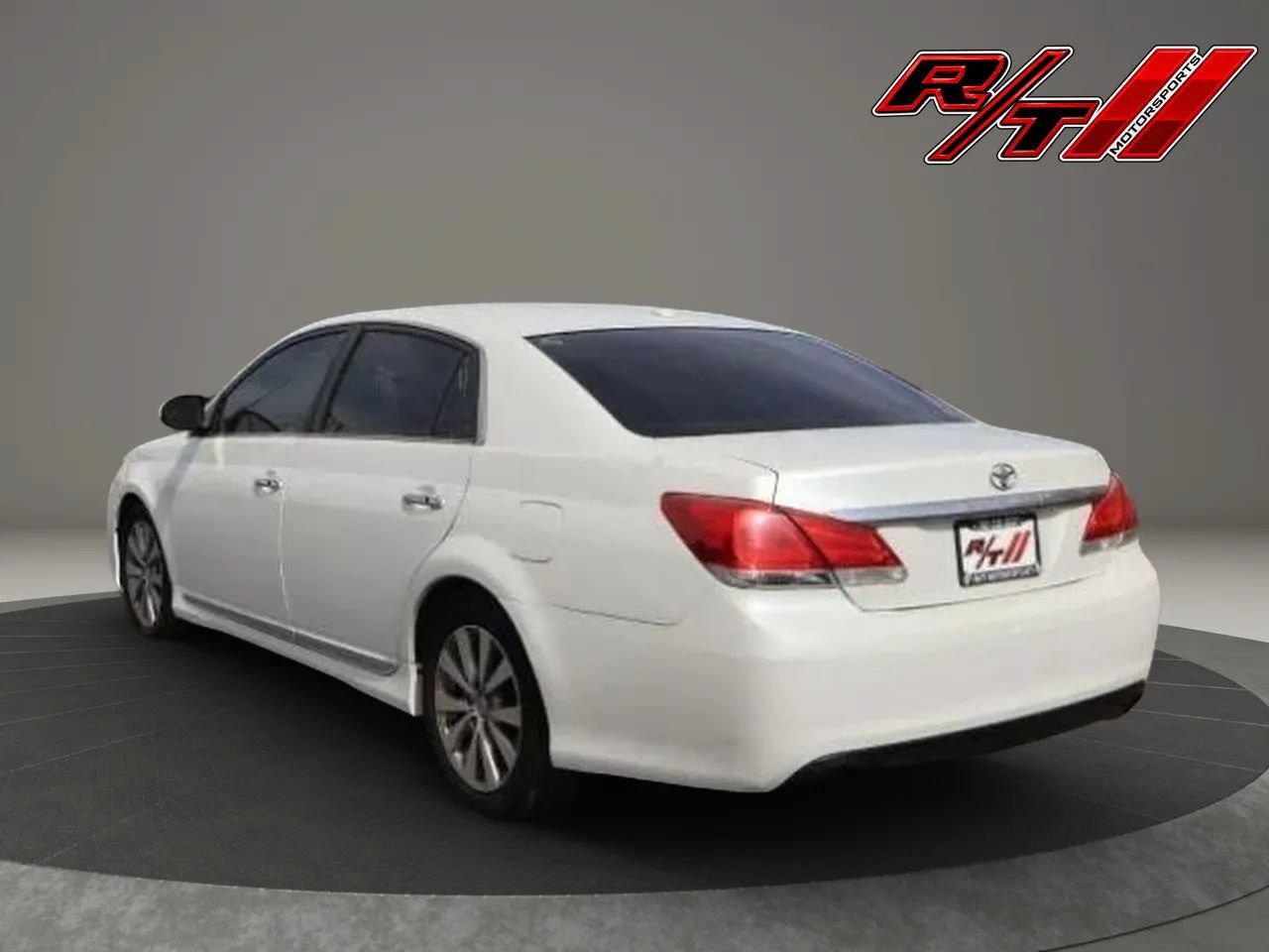 Used 2011 Toyota Avalon Limited FWD image 5