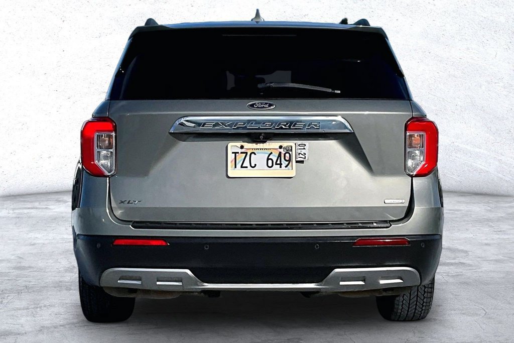 Used 2020 Ford Explorer XLT w/ Equipment Group 202A RWD image 4