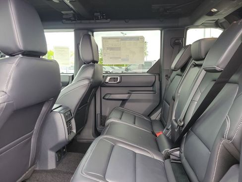 New 2026 Ford Bronco Outer Banks AWD/4WD image 14