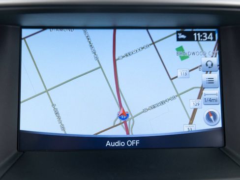 Used 2019 Nissan Pathfinder SL AWD/4WD image 34