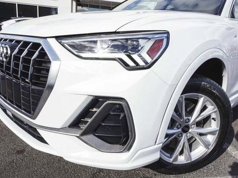 Used 2025 Audi Q3 2.0T Premium image 43