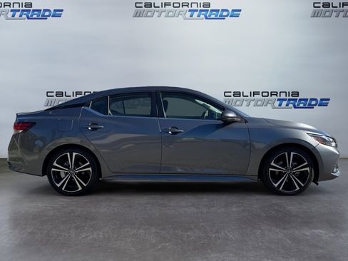Used 2022 Nissan Sentra SR image 4