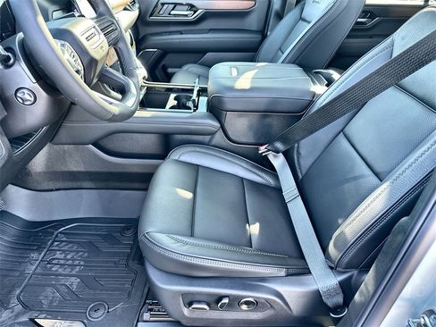 New 2026 GMC Yukon XL Denali w/ Sun & Power Step Package image 24