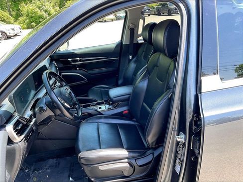 Used 2023 Kia Telluride LX AWD/4WD image 10