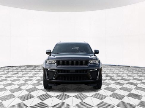 New 2026 Jeep Grand Cherokee Limited image 8