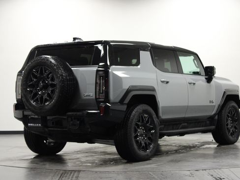 Used 2026 GMC Hummer EV SUV w/ LPO, Dark Essentials Package AWD/4WD image 4