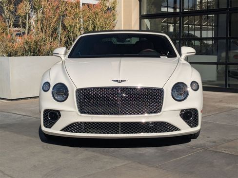 Used 2022 Bentley Continental GT image 7