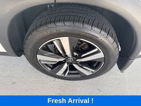 Used 2021 Nissan Rogue Platinum FWD image 21