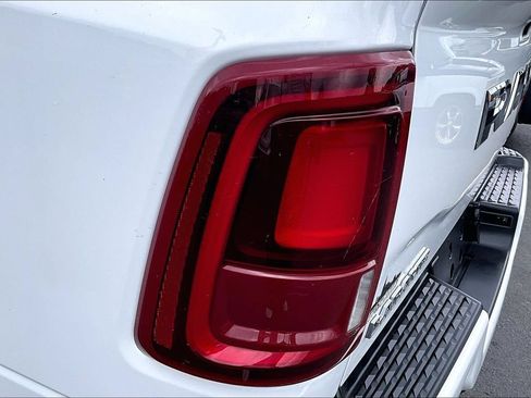 Used 2025 RAM 2500 Laramie AWD/4WD image 26