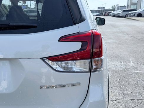 Used 2024 Subaru Forester Premium AWD/4WD image 8