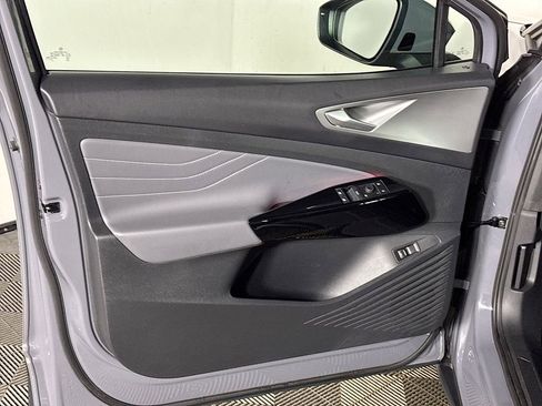 Certified 2023 Volkswagen ID.4 Pro S image 10
