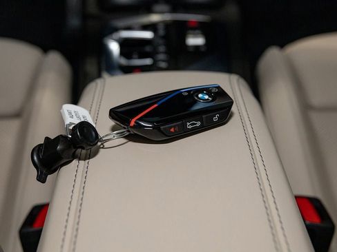 Used 2025 BMW M235i xDrive w/ Premium Package AWD/4WD image 25