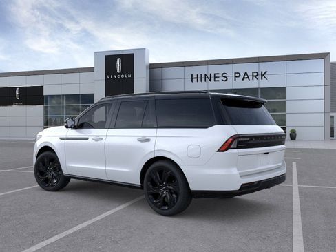 New 2026 Lincoln Navigator Black Label image 4