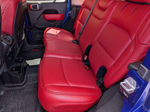 Used 2019 Jeep Wrangler Unlimited Rubicon AWD/4WD image 23