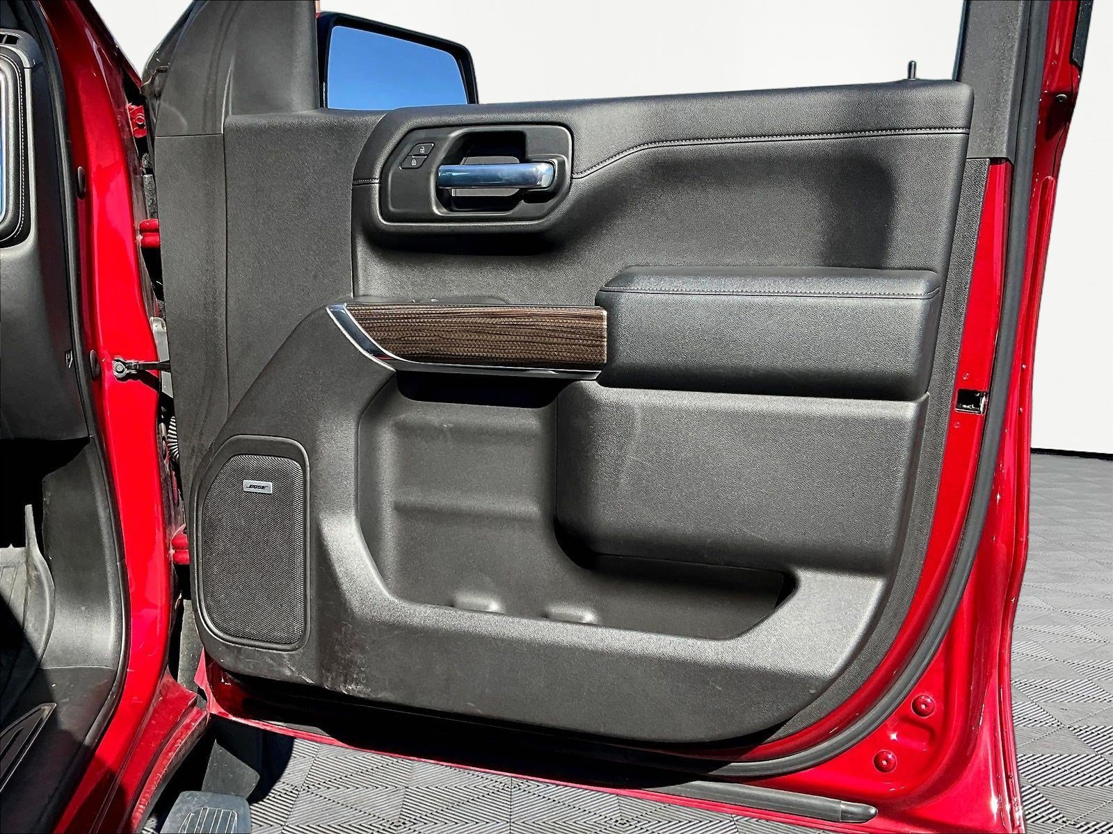 Used 2020 Chevrolet Silverado 1500 RST AWD/4WD image 27