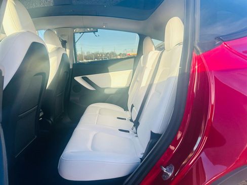 Used 2021 Tesla Model Y Performance image 42