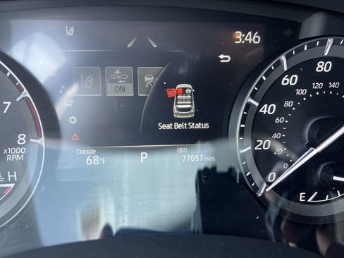 Used 2021 Toyota Highlander XLE AWD/4WD image 22